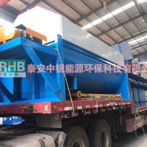 新疆喀什砂石分離機及倉頂除塵器發貨現場