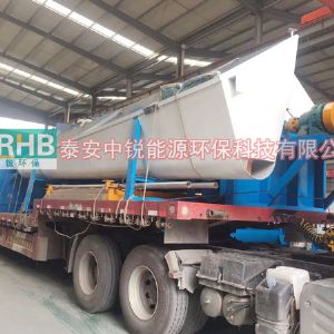 新疆喀什砂石分離機及倉頂除塵器發貨現場